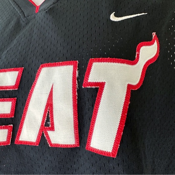 Nike NBA Miami Heat Basketball Jersey Eddie Jones # 6 Black Red Mens Size Large - Picture 6 of 12